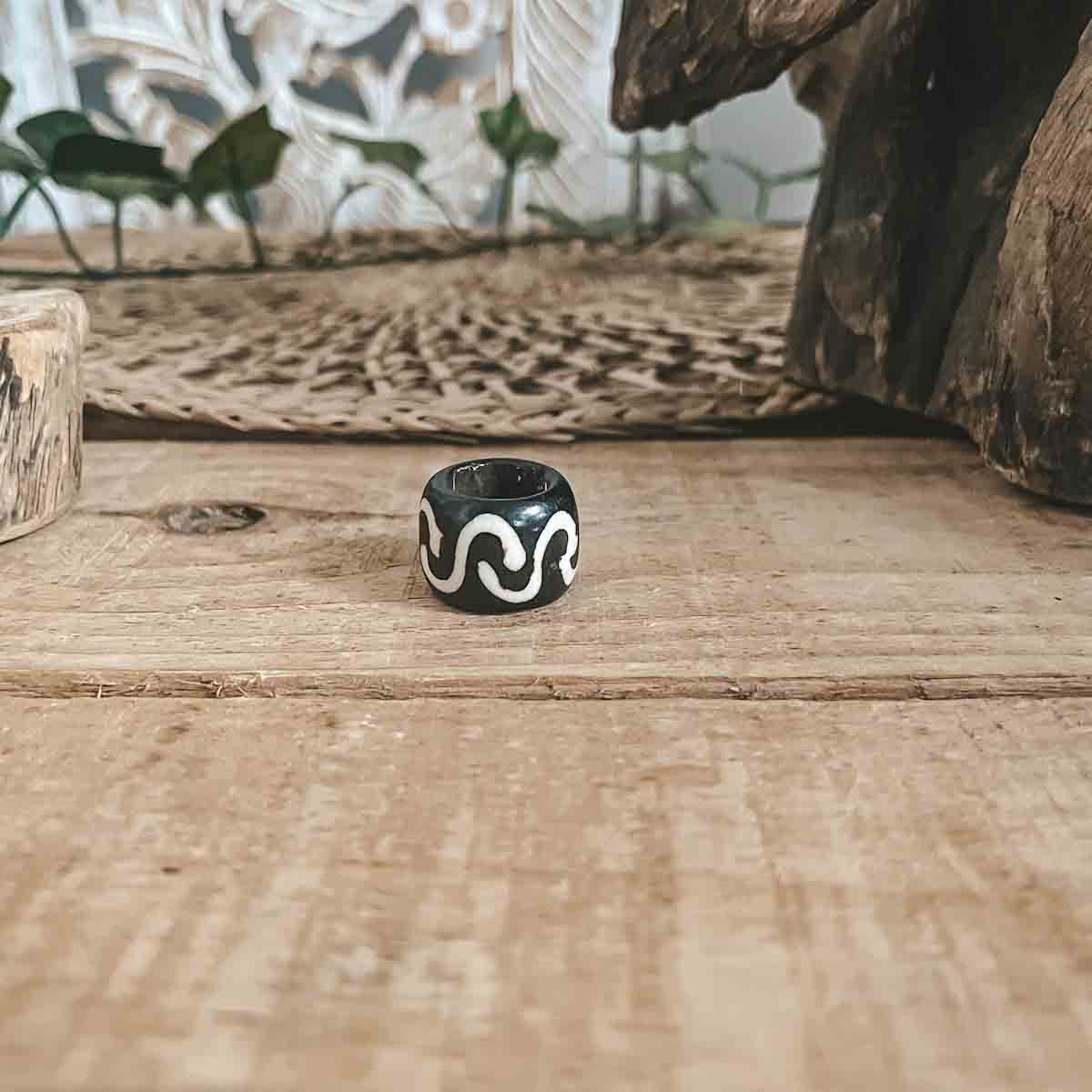 camel Bone bead black & white waves pattern
