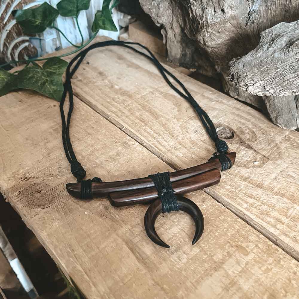 hecate-cresent-moon-wooden-adjustable-necklce-7