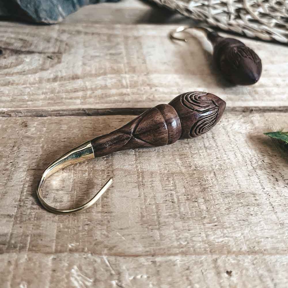 temple-wood-brass-earrings-2